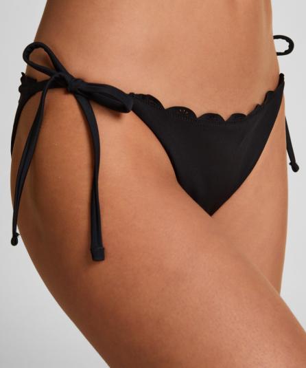 Bikini Bottom Scallop Floral
