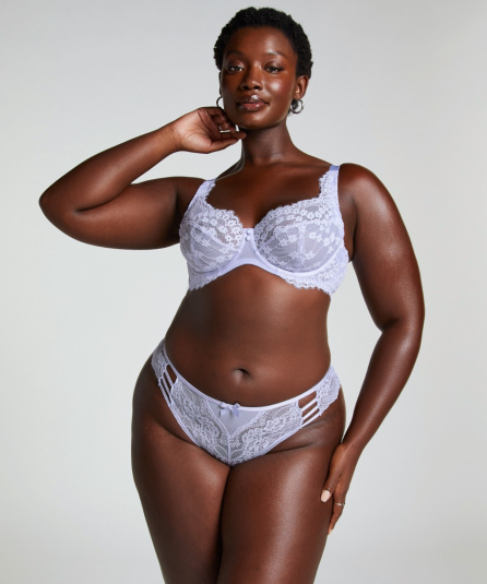 Μπραζίλιαν Belle