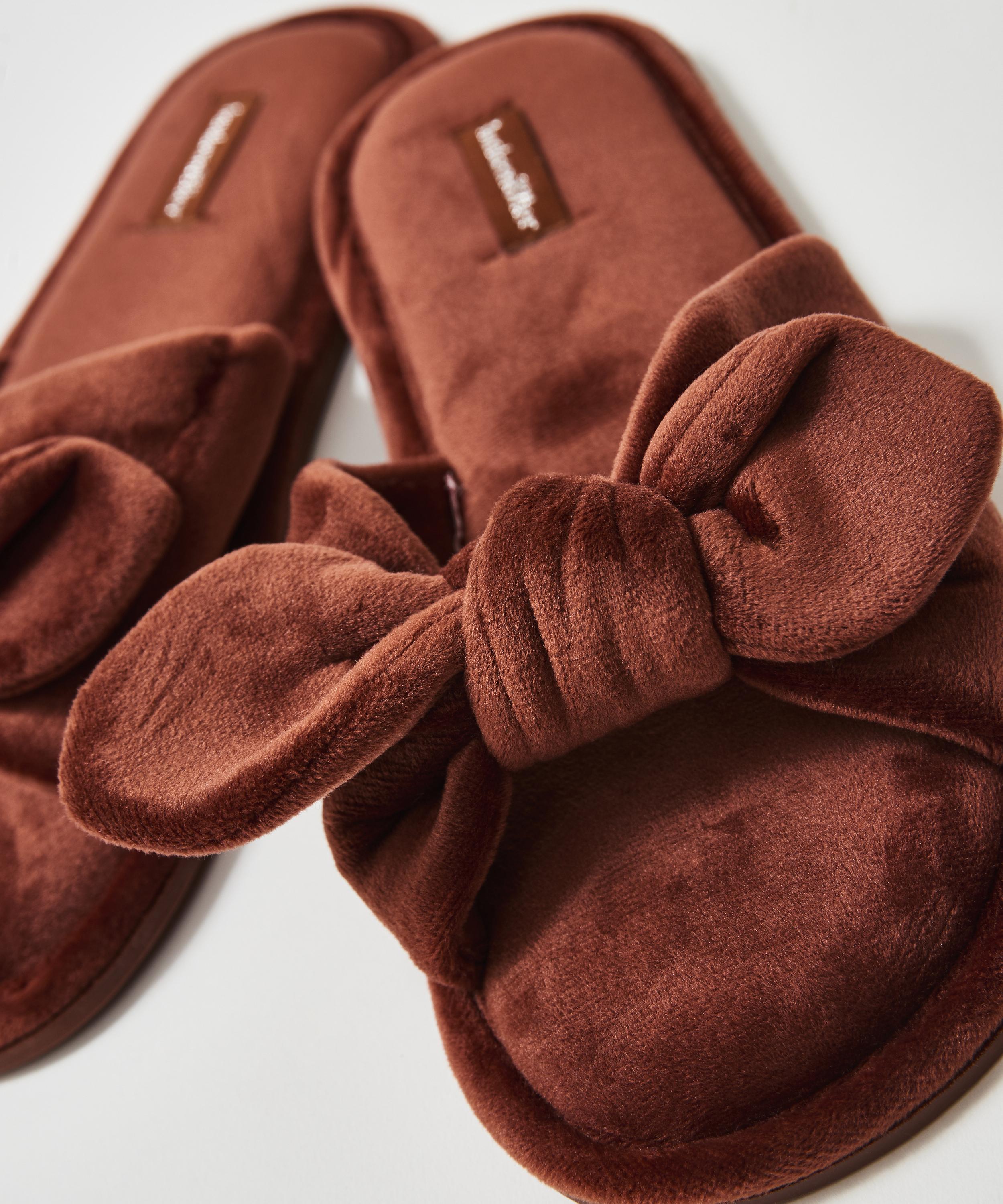 Velours Knot Slippers