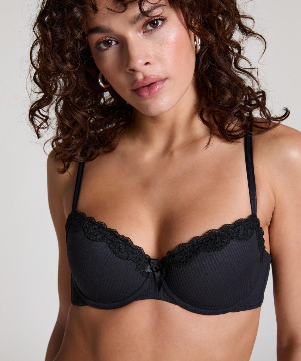Σουτιέν Με Επένδυση Και Μπανέλα Lola