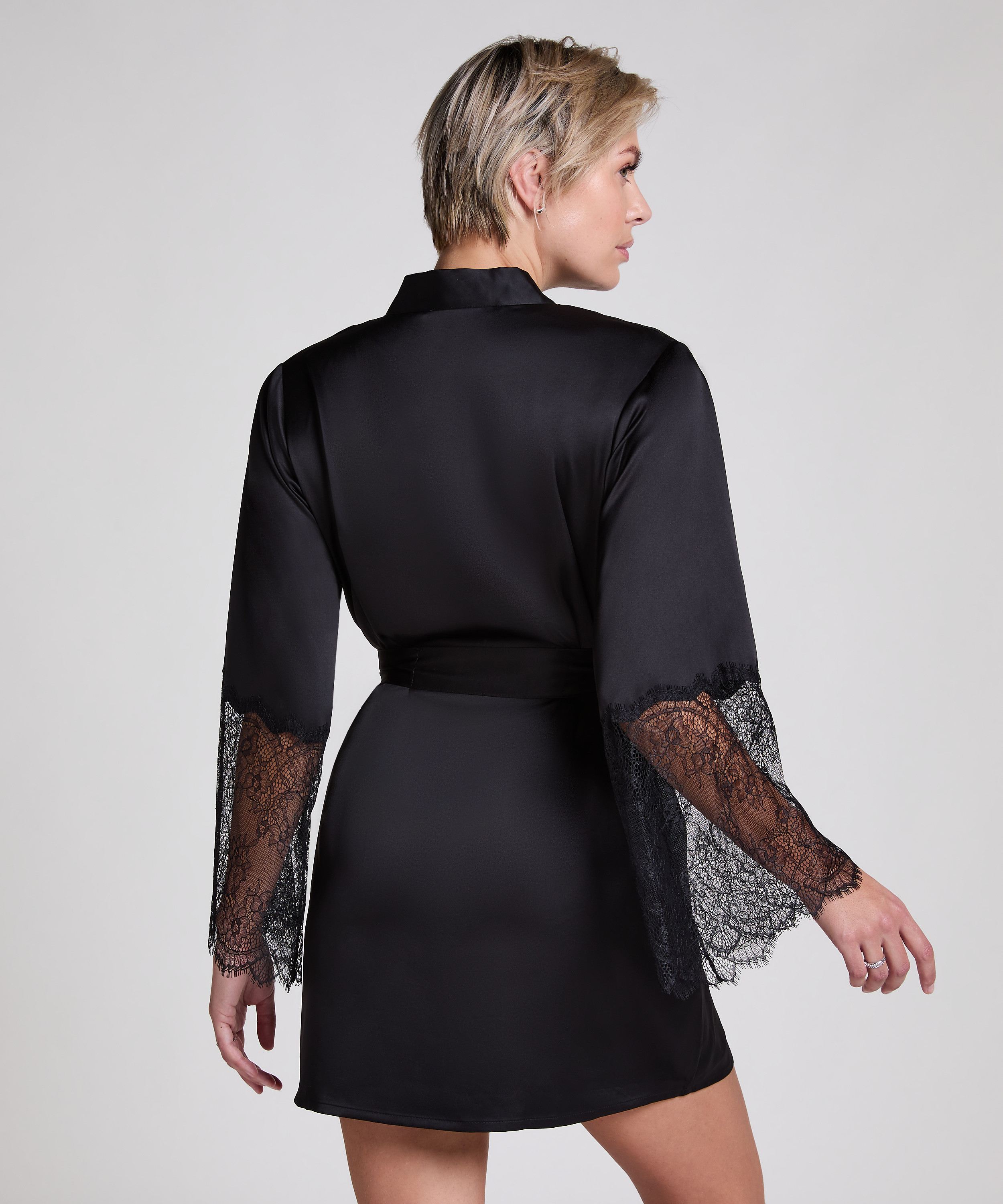 Σατέν Κιμονό