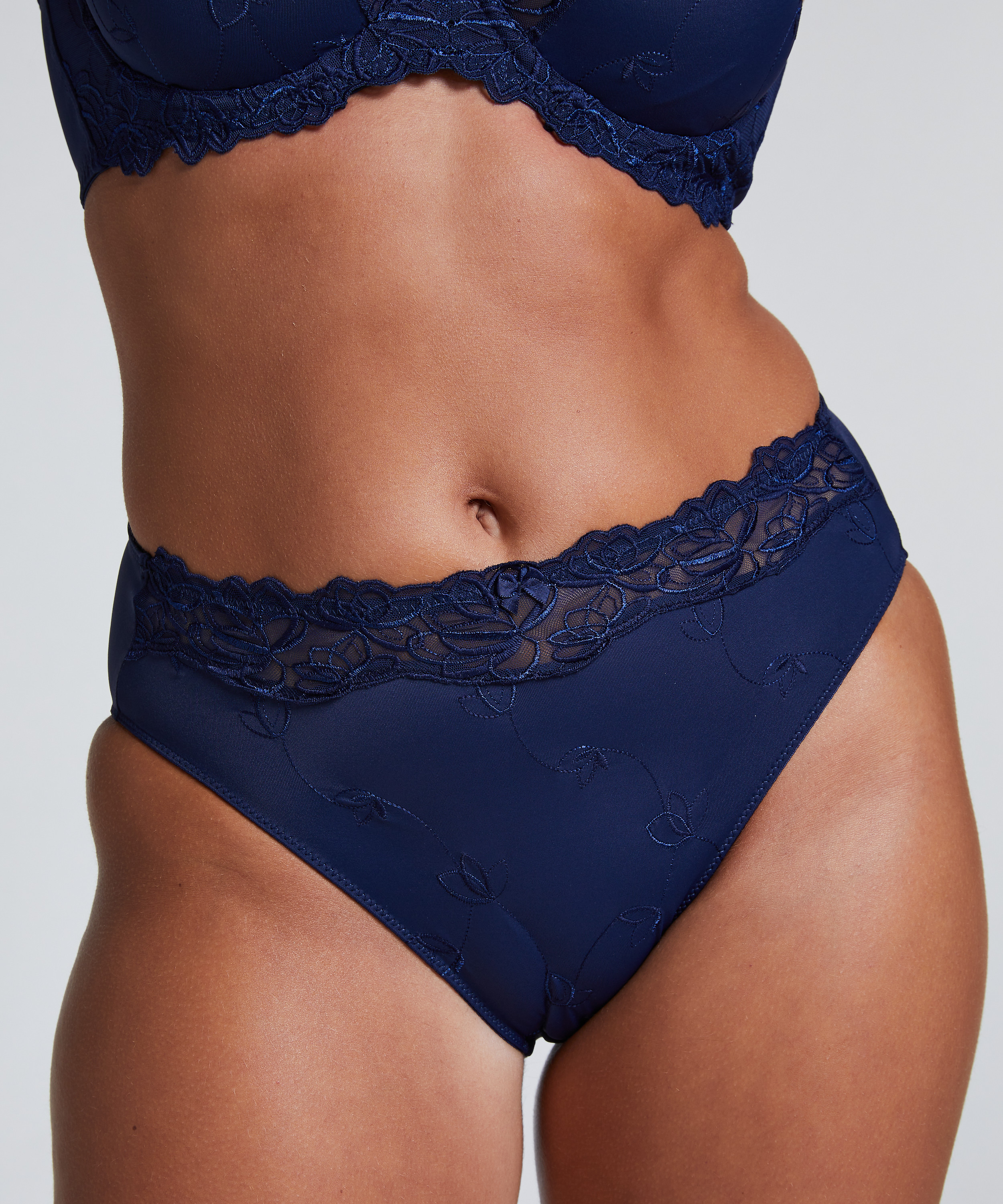 Ψηλόμεσο Εσώρουχο Diva