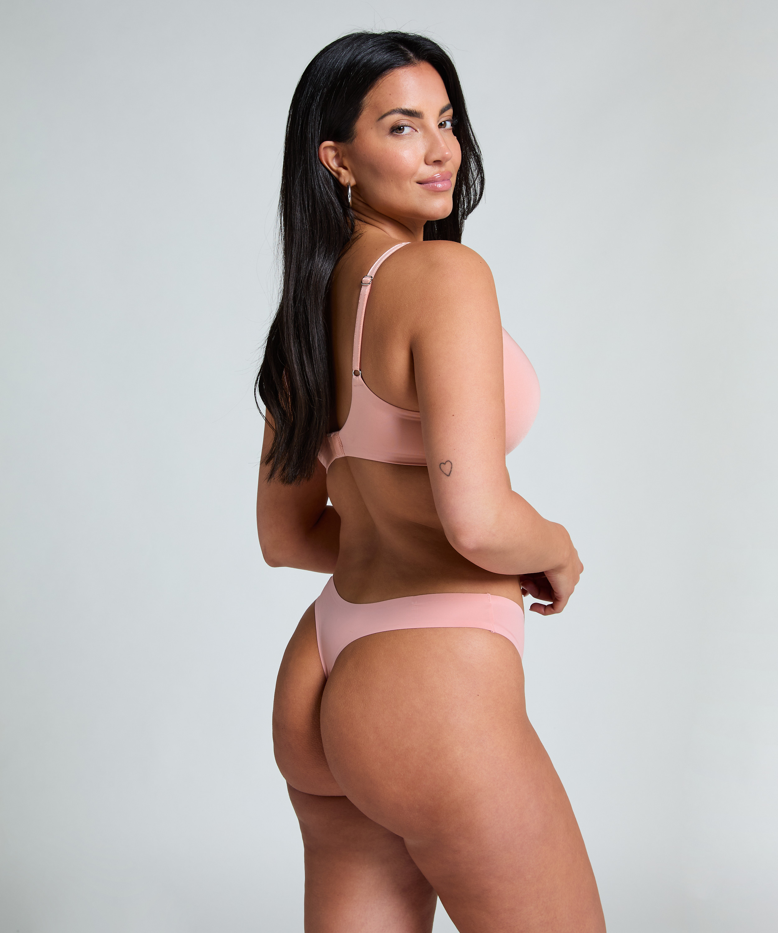 Στρινγκ Micro Invisible