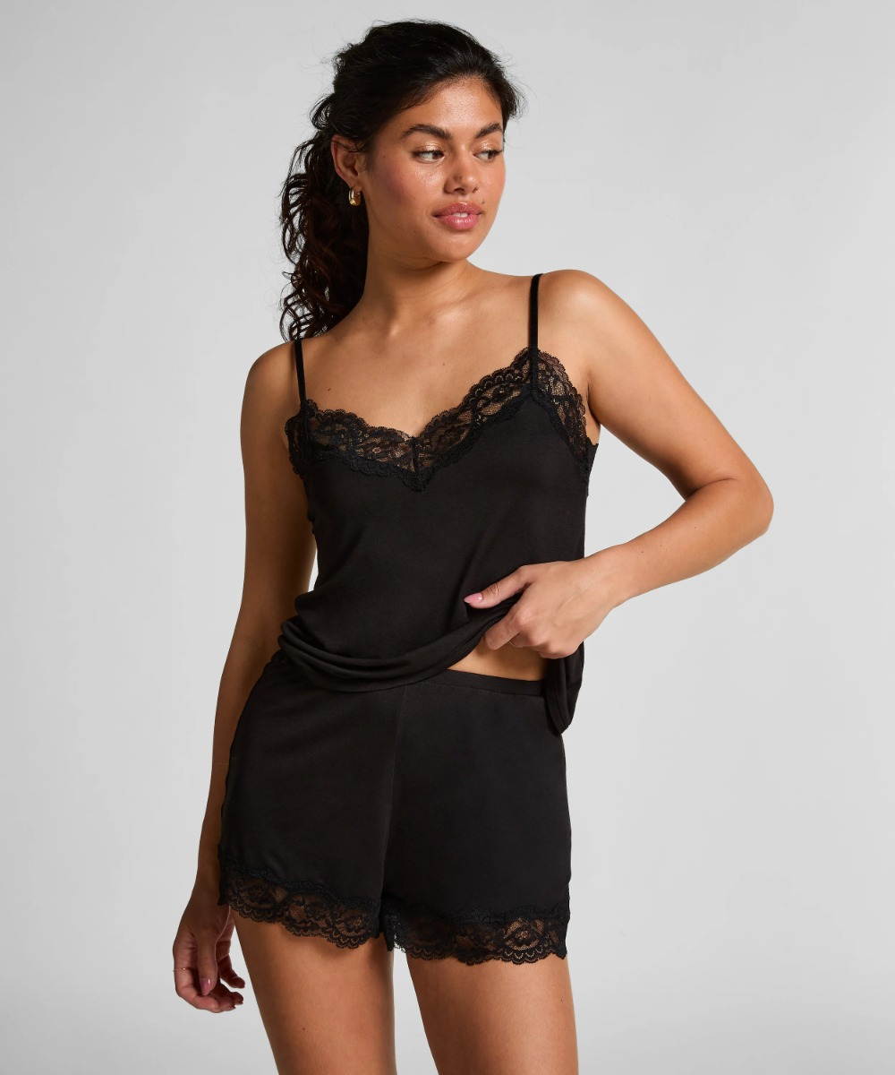 Σετ Πιτζάμας Με Δαντέλα