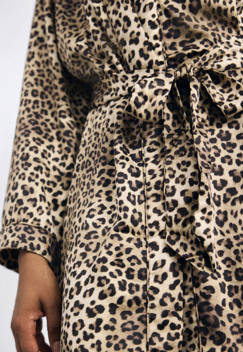 Μακρύ Σατέν Κιμονό Leo